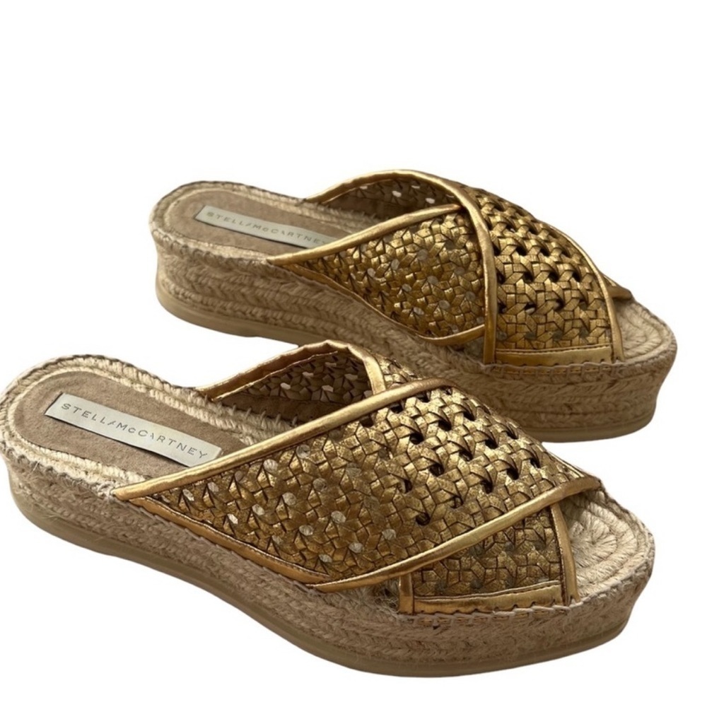 Stella McCartney Gold Wicker Flatform espadrilles Slides in gold size 9